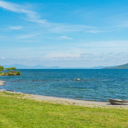 Lakeview Cottage - Rainbow Point Holiday Home Таупо Екстериор снимка