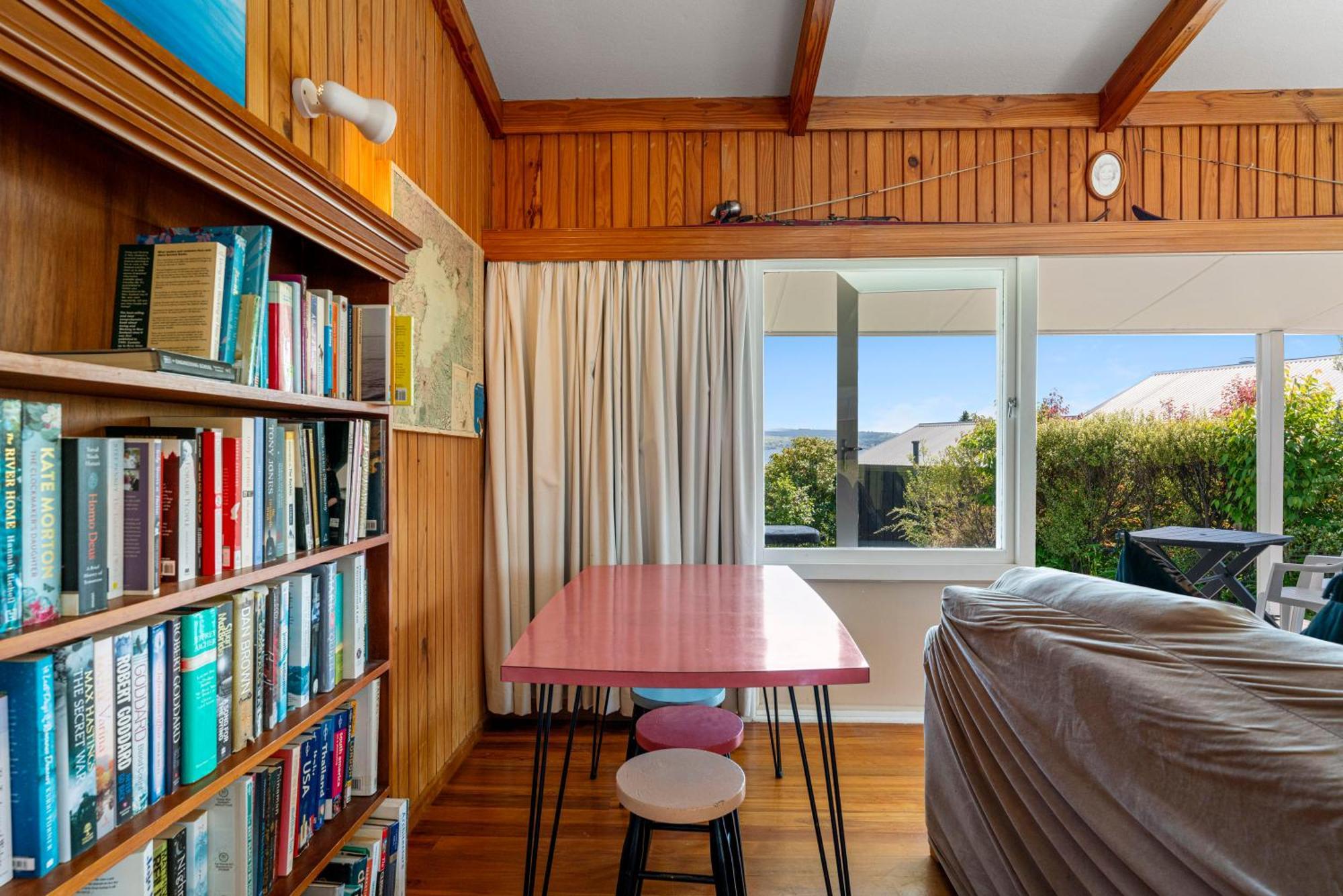 Lakeview Cottage - Rainbow Point Holiday Home Таупо Екстериор снимка