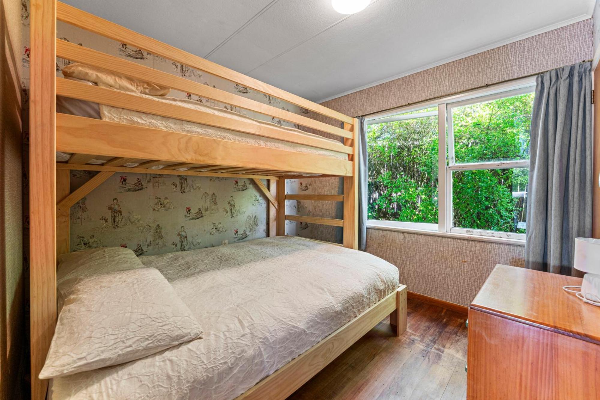 Lakeview Cottage - Rainbow Point Holiday Home Таупо Екстериор снимка